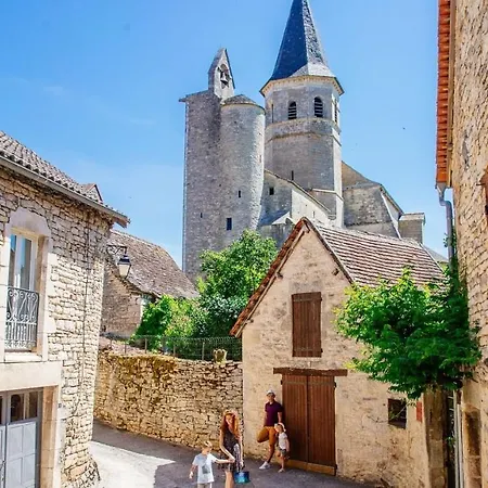 L'hostellerie De Saint-jacques * Villeneuve-dʼAveyron