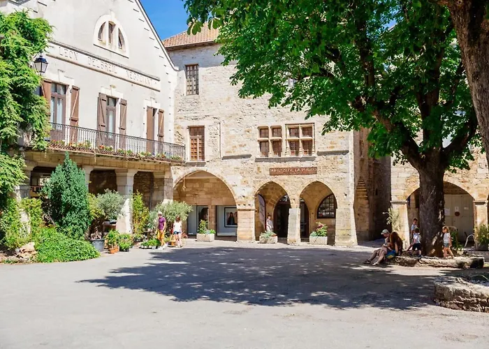 L'hostellerie De Saint-jacques Bed & Breakfast Villeneuve-dʼAveyron